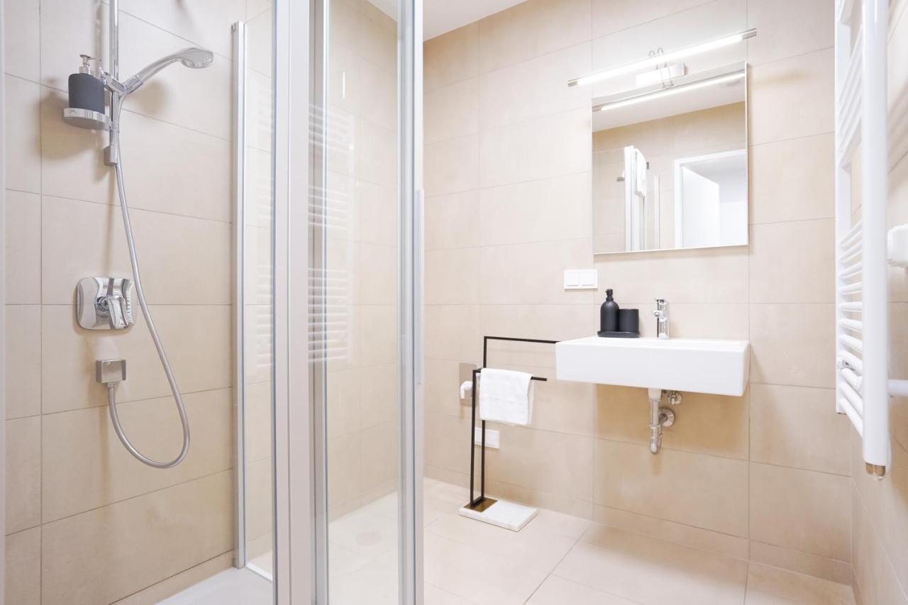 Boutique Studio With Terrace And Pool Viyana Dış mekan fotoğraf